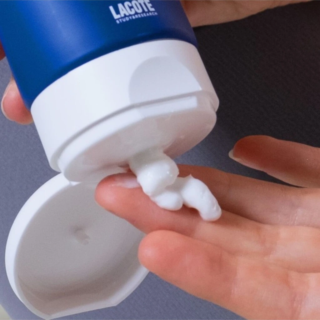 GUAM Inthenso Effect straffende & entwässernde Salzcreme Nacht Tube geöffnet.webp